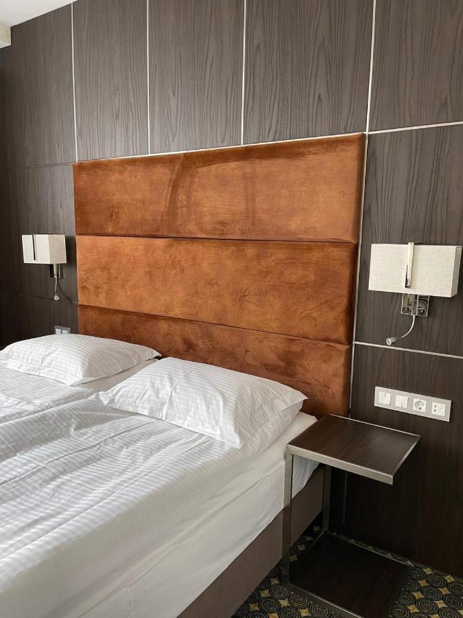 Park Hotel دنيبروبيتروفسك المظهر الخارجي الصورة