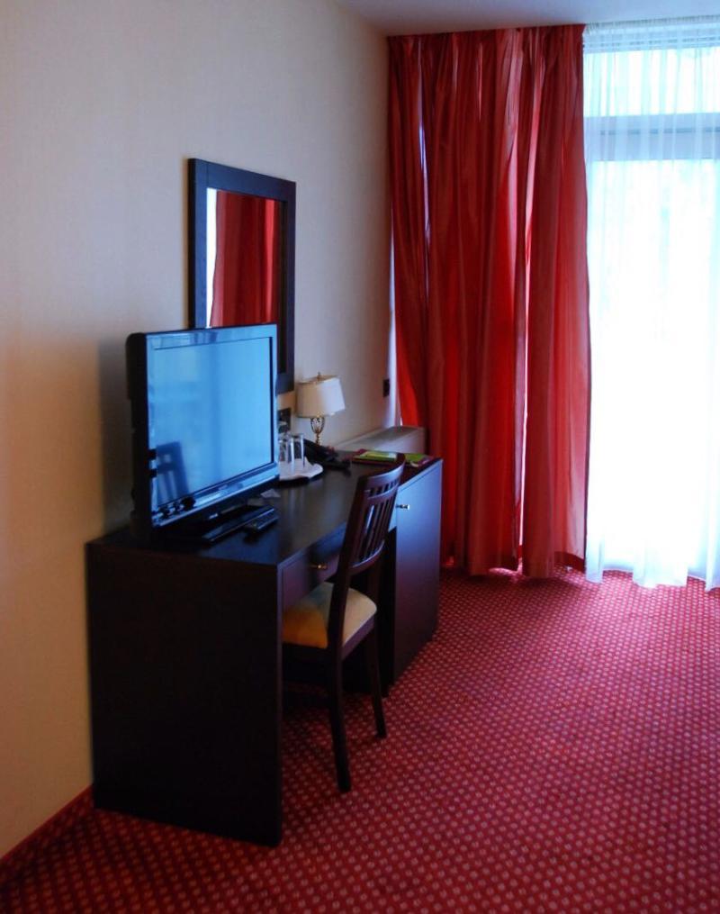 Park Hotel دنيبروبيتروفسك المظهر الخارجي الصورة