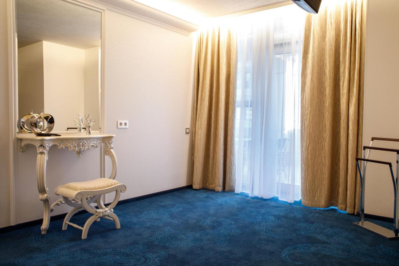 Park Hotel دنيبروبيتروفسك المظهر الخارجي الصورة
