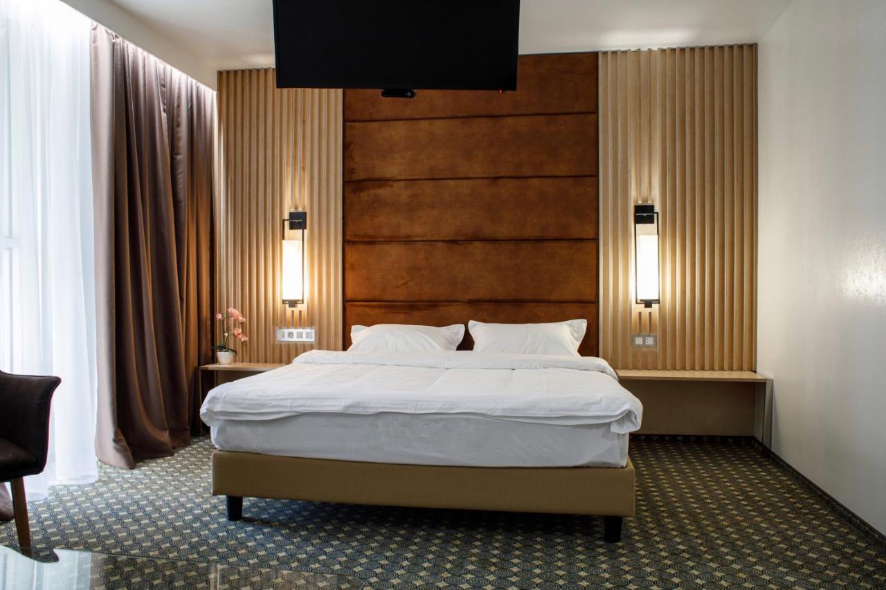 Park Hotel دنيبروبيتروفسك المظهر الخارجي الصورة